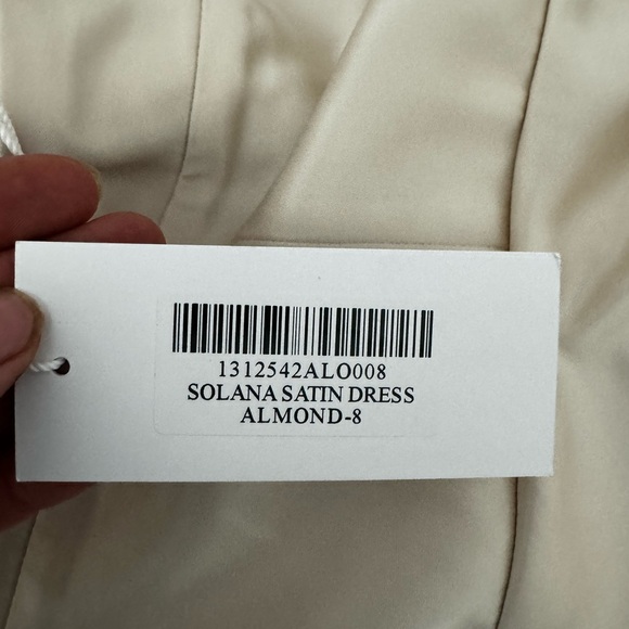 NWT Reformation Solana Satin Dress SZ 8 - Picture 7 of 7